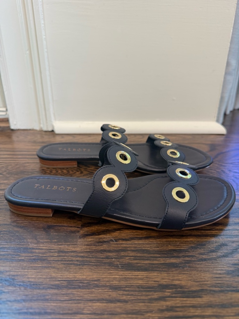 Talbots CAMY EYELET NAPPA SLIDE Sandals - size 8 - navy blue - Picture 6 of 6